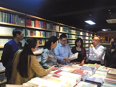 市文化艺术活动中心封顶，文化艺术活动策划全面启动